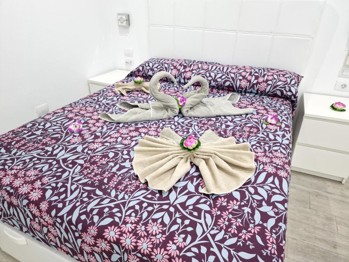 Luxury San Marino Apartment & Pool View 로스크리스티아노스 외부 사진