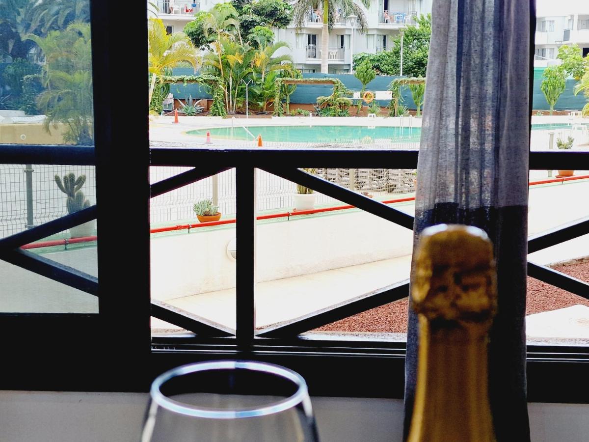 Luxury San Marino Apartment & Pool View 로스크리스티아노스 외부 사진