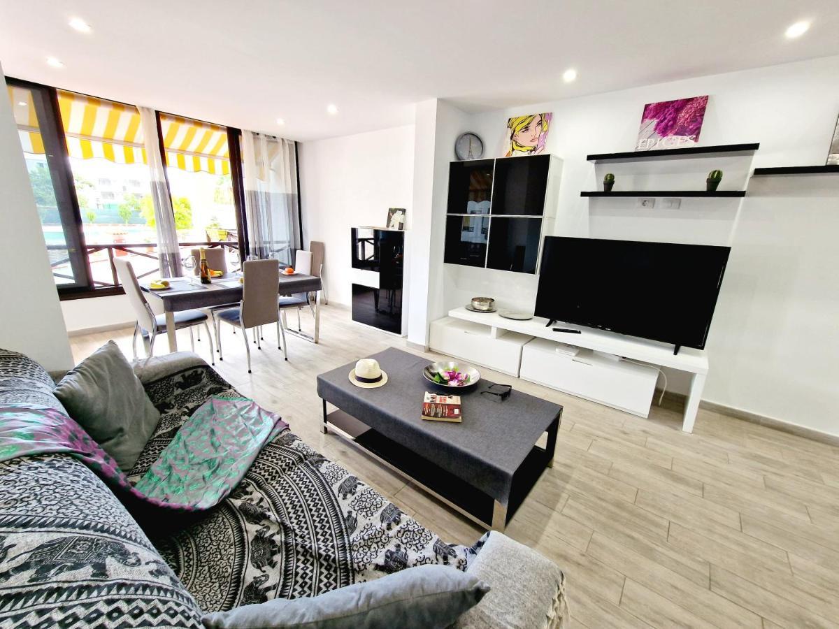 Luxury San Marino Apartment & Pool View 로스크리스티아노스 외부 사진