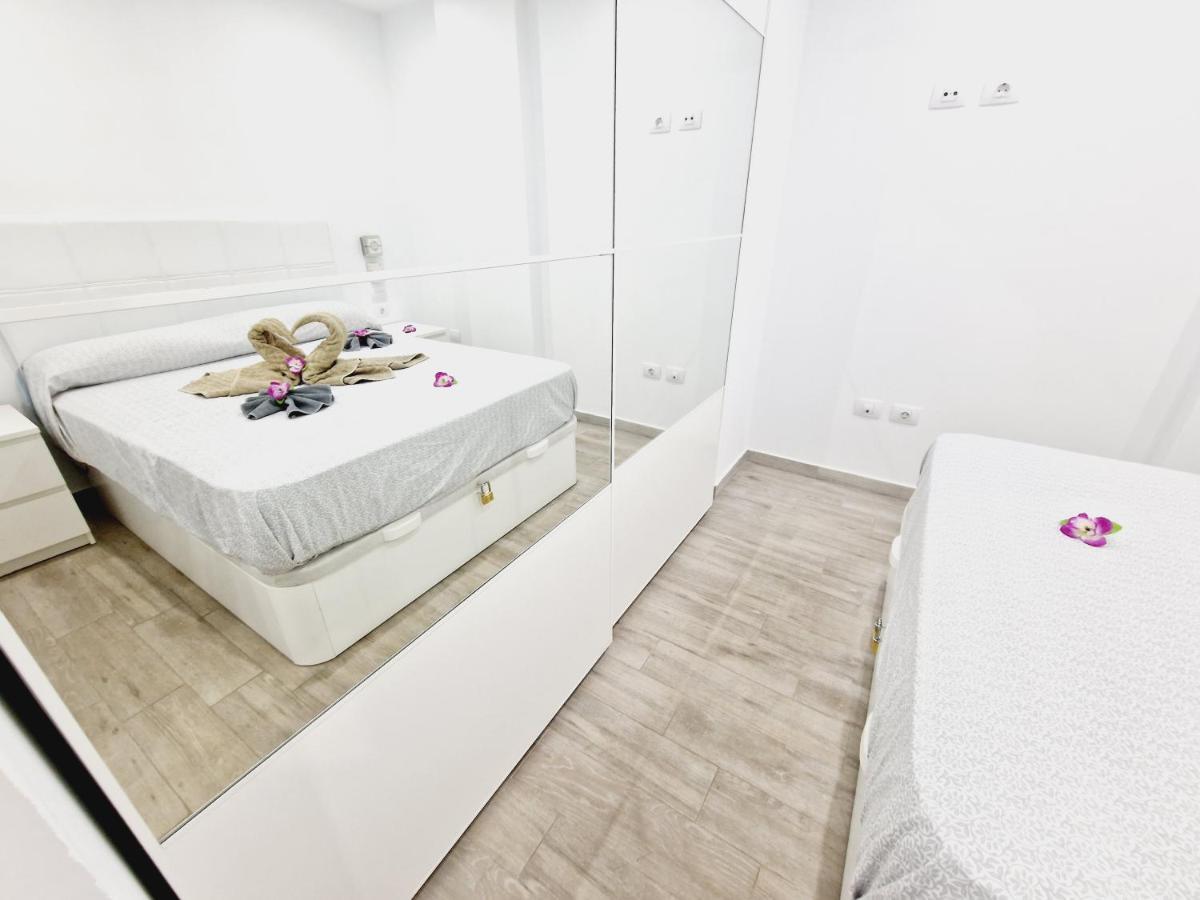 Luxury San Marino Apartment & Pool View 로스크리스티아노스 외부 사진